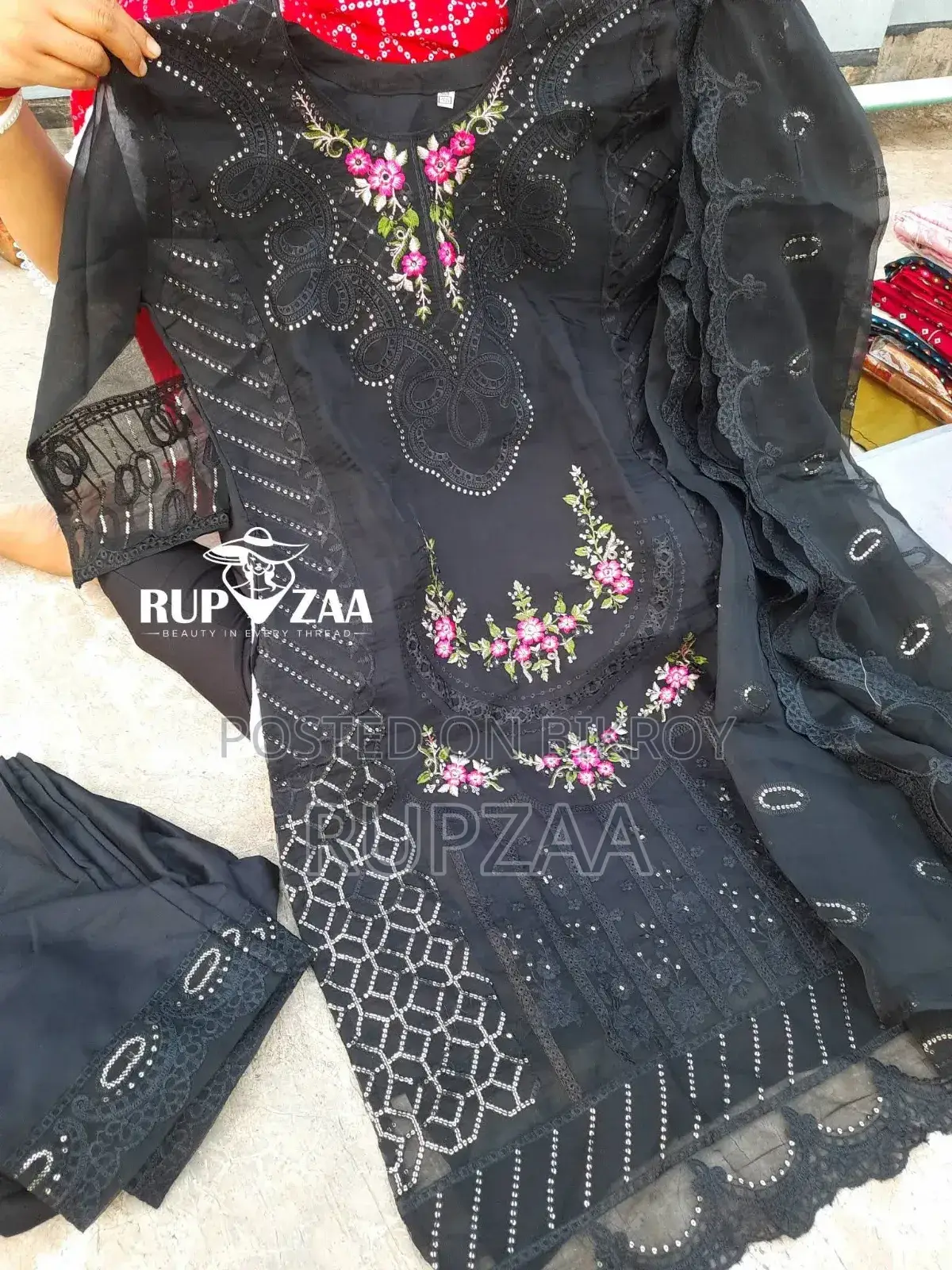 Attractive Organza Embroidery Three-Piece