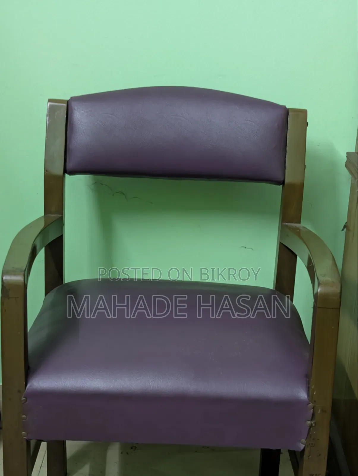 কাঠের আসবাবপত্র