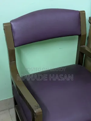 কাঠের আসবাবপত্র