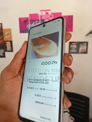 আইকিউওও জেড৯এক্স ১২৮ জিবি হোয়াইট