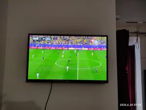 39-inch Walton Smart LED Television