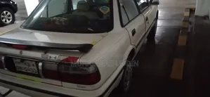 Toyota Corolla 1995 Pearl