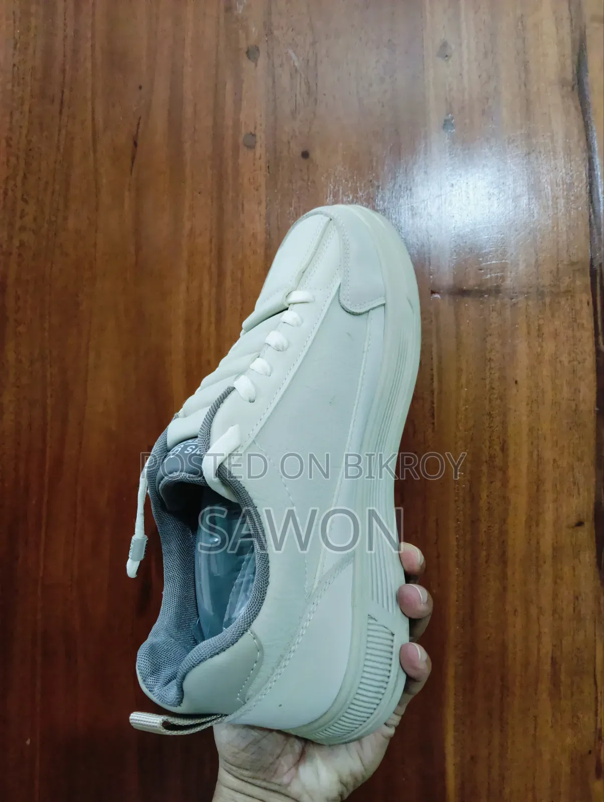 Chinese Shoes