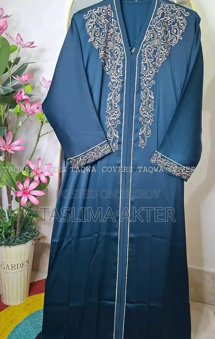 বোরকা, আবায়া, হিজাব, শ্রাগ হিজাব পিন