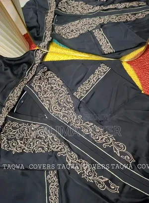 বোরকা, আবায়া, হিজাব, শ্রাগ হিজাব পিন