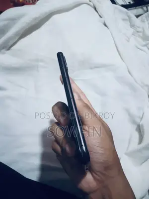 Apple iPhone XS 64 GB Black