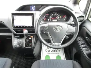 Toyota Noah 2021 Pearl