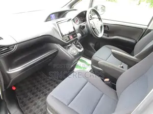 Toyota Noah 2021 Pearl