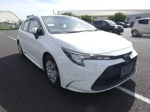 Toyota Corolla 2021 Pearl
