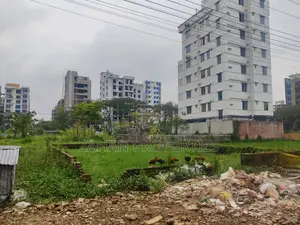কে ব্লক ৫ কাঠা লেক ভিউ প্লট বিক্রয়