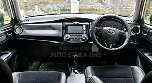 Toyota Corolla Fielder 2013 Pearl