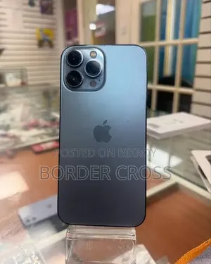 New Apple iPhone 13 256 GB Black