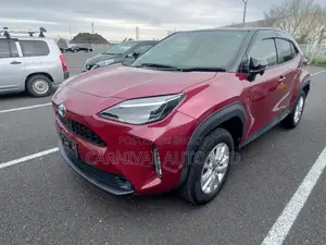 Toyota Yaris Cross 2021 Maroon