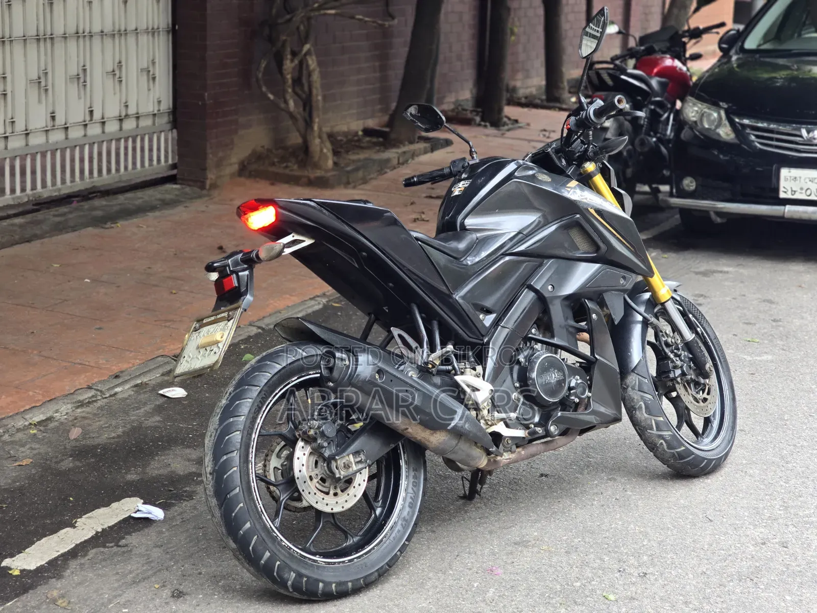 Yamaha 2016 Black