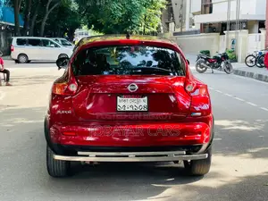 নতুন নিসান জুক ২০১২ মেরুন