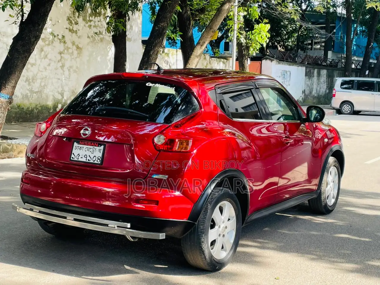নতুন নিসান জুক ২০১২ মেরুন