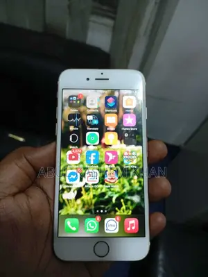 Apple iPhone 6s 32 GB Rose Gold