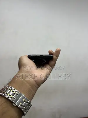 Apple iPhone 8 64 GB Black