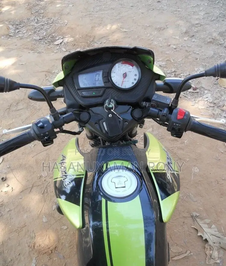 TVS Apache RTR 160 2V 2012 Green
