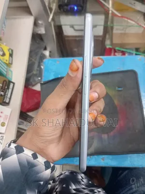Vivo iQOO Z10 128 GB White