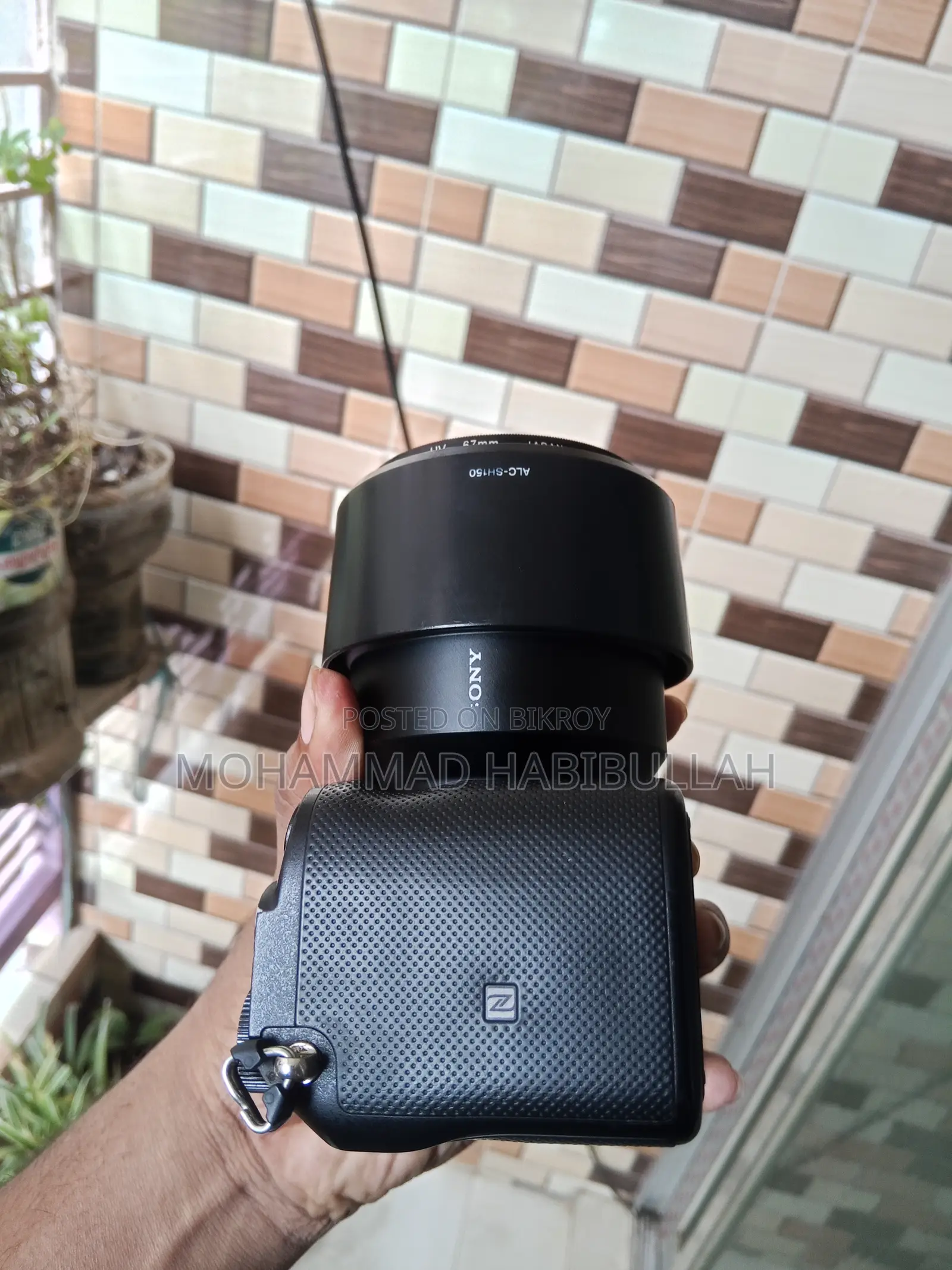 Sony A7c and Sony 85mm Lens With Box and Paper