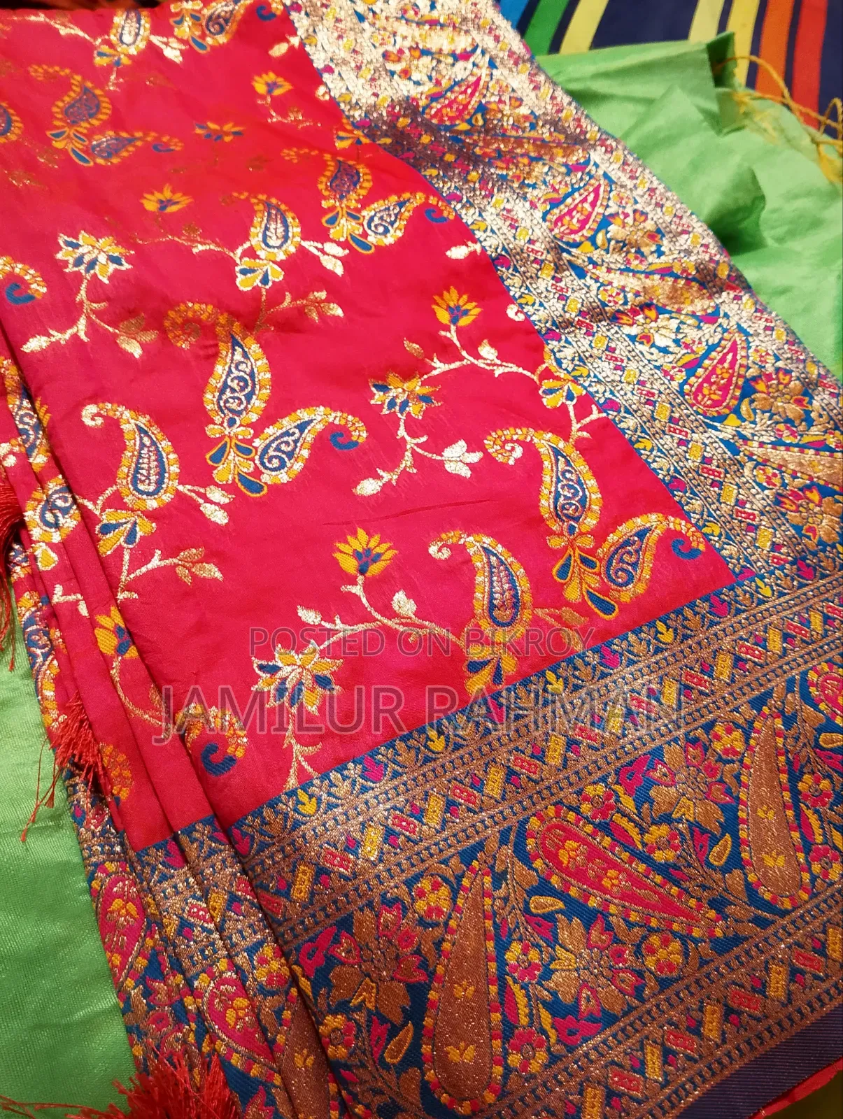 Saree for sale with free size blouse