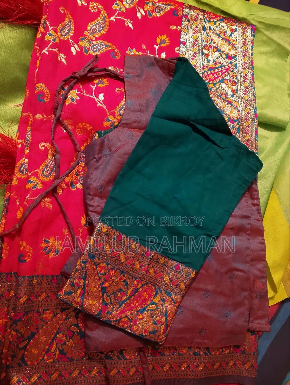 Saree for sale with free size blouse