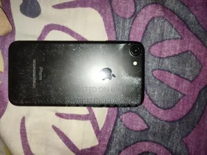 অ্যাপল আইফোন ৭ ১২৮ জিবি ব্ল্যাক
