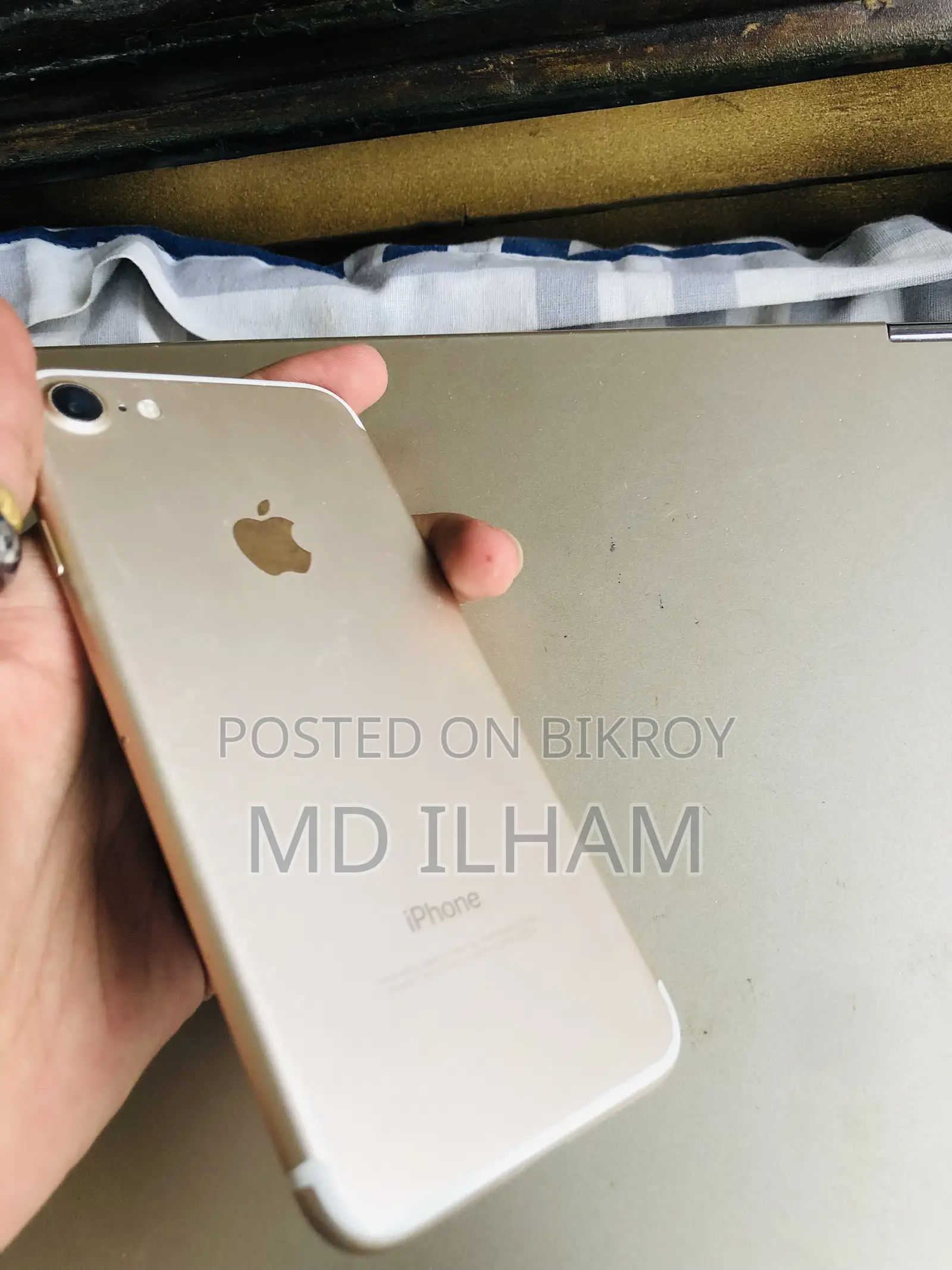 Apple iPhone 7 32 GB Gold