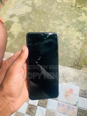 Vivo Y18 128 GB