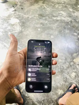 Apple iPhone 13 128 GB White