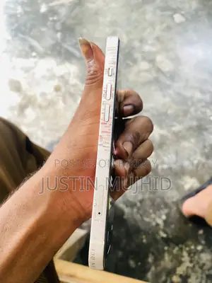 Apple iPhone 13 128 GB White