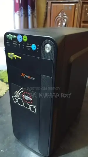 ডেস্কটপ কম্পিউটার আসুস ক্রোমবক্স ১৬জিবি ইন্টেল কোর আই৫ এসএসডি ২৫৬জিবি