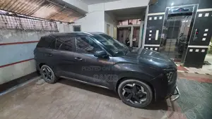 হুন্দাই ক্রেটা ২০২৩ গ্রে
