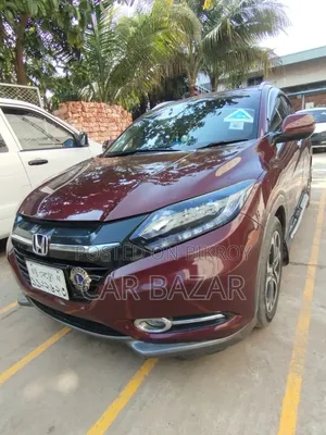 Honda Vezel 1.5 2WD 2014 Maroon