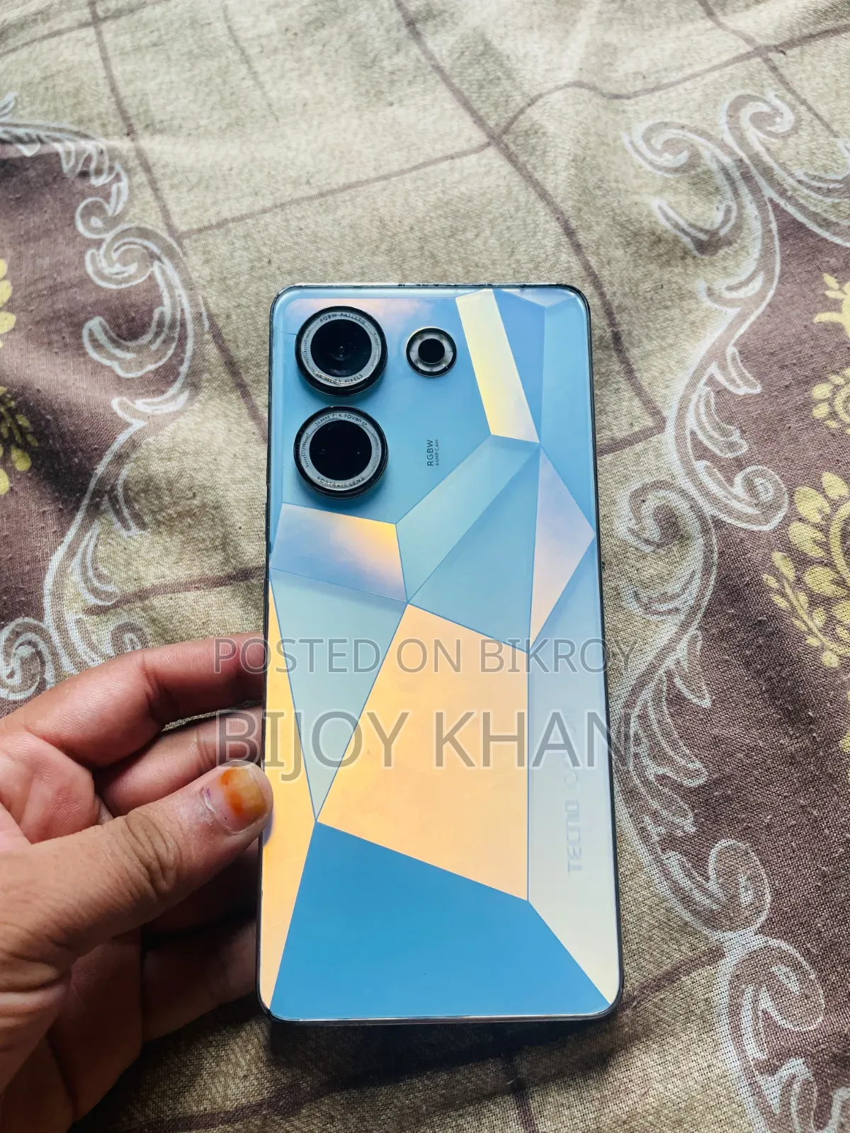টেকনো ক্যামন ২০ ২৫৬ জিবি