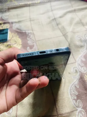 টেকনো ক্যামন ২০ ২৫৬ জিবি
