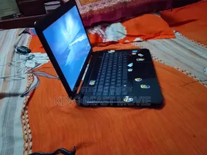 Laptop HP 14-dq1088wm 6GB Intel Pentium SSHD (Hybrid) 512GB