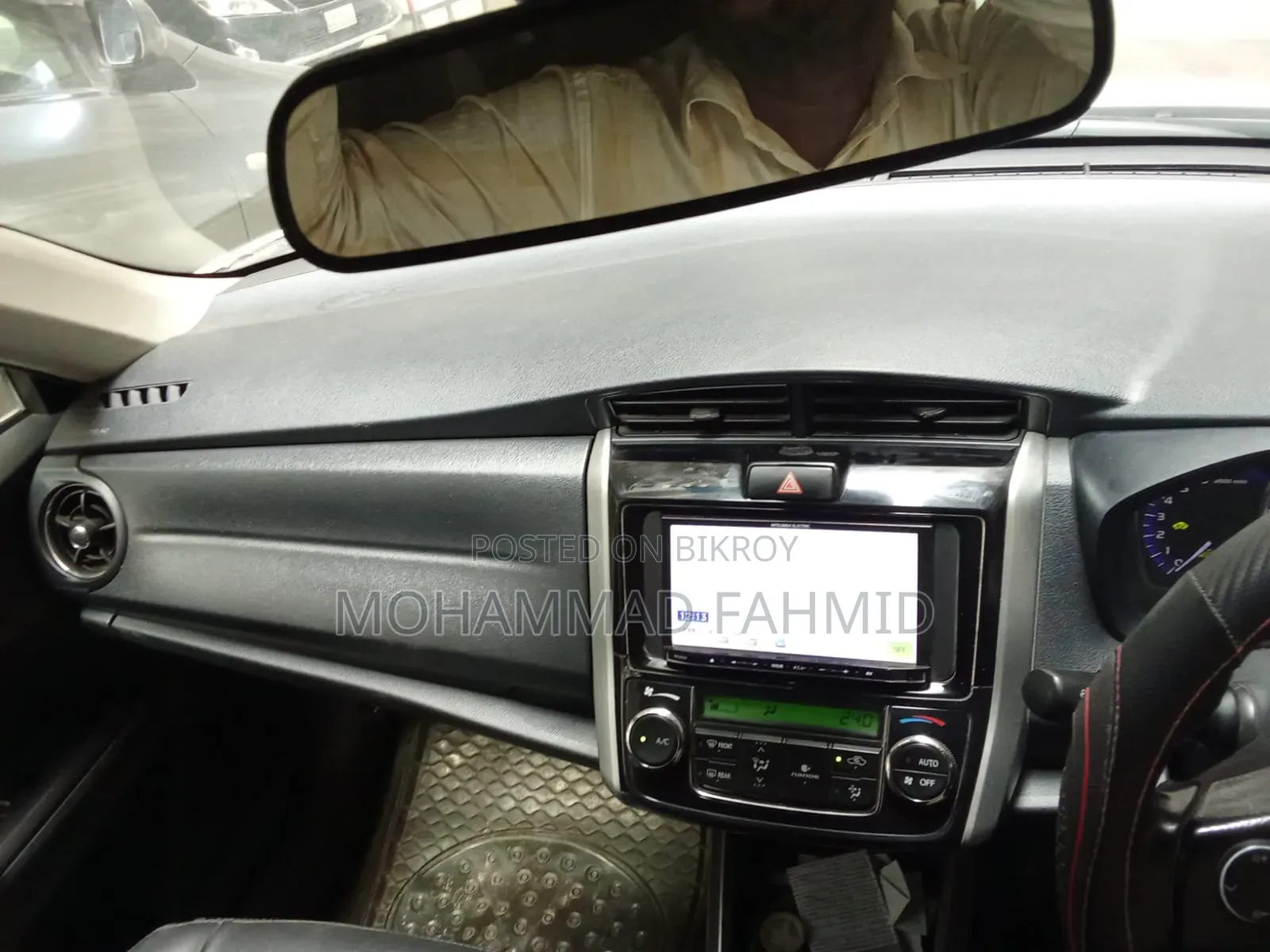 Toyota Corolla Fielder 1.5 Hybrid FWD 2016 White