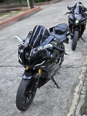 Yamaha R1 2022 Black