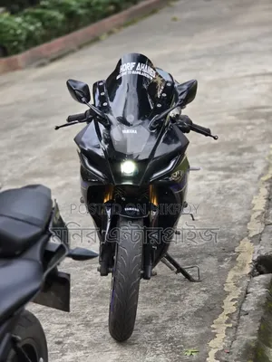 Yamaha R1 2022 Black
