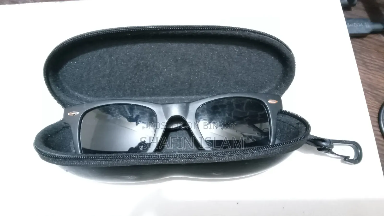 Dukpion Regular Sunglass Cover
