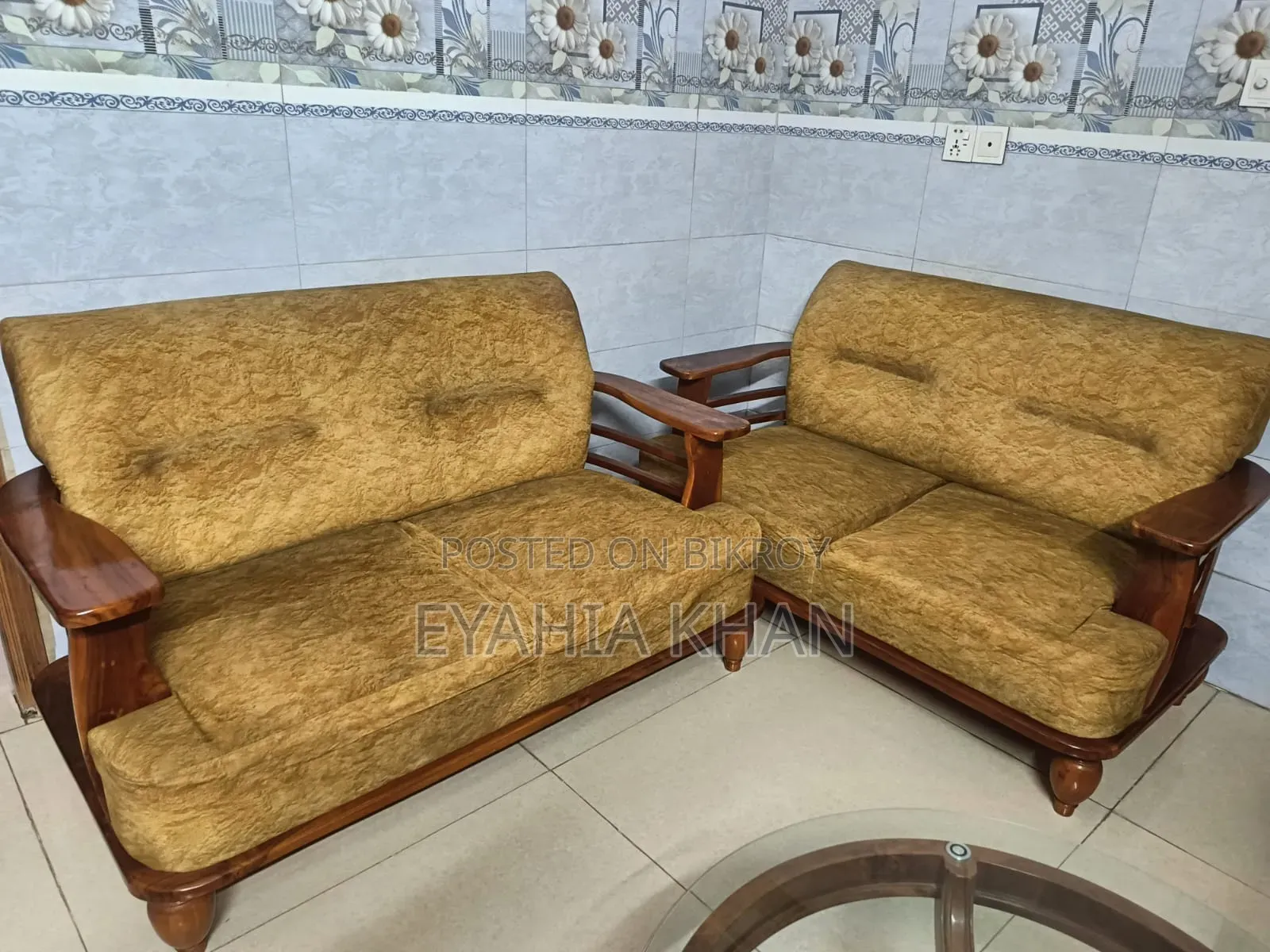 High-quality Teak Wood Sofa