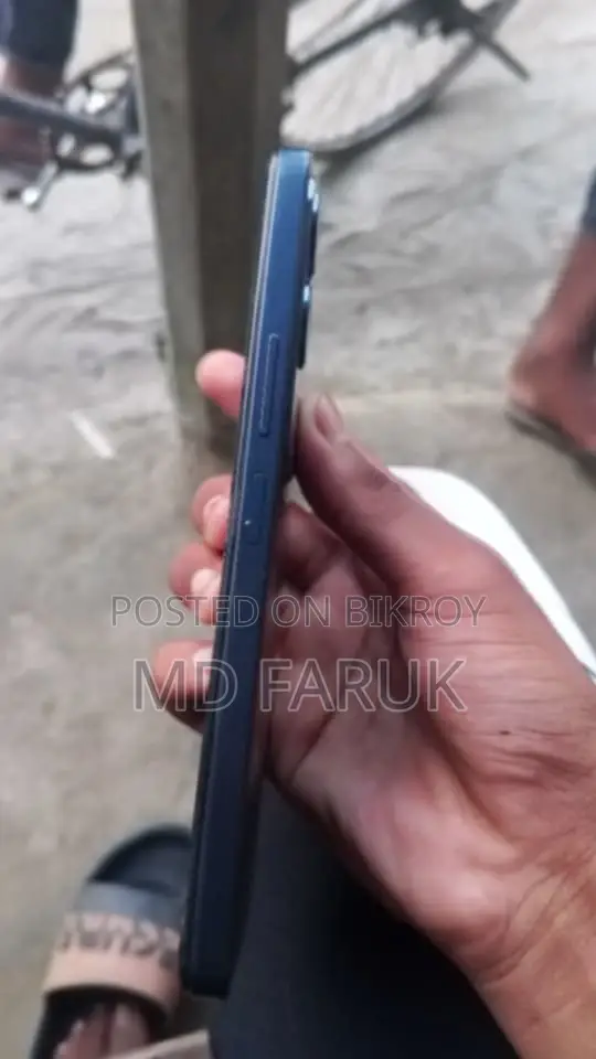 New Vivo Y19 128 GB Blue
