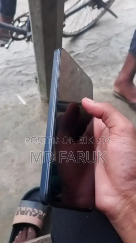 New Vivo Y19 128 GB Blue