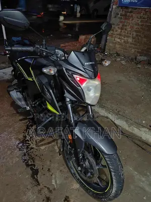 Honda Hornet 2018 Gray