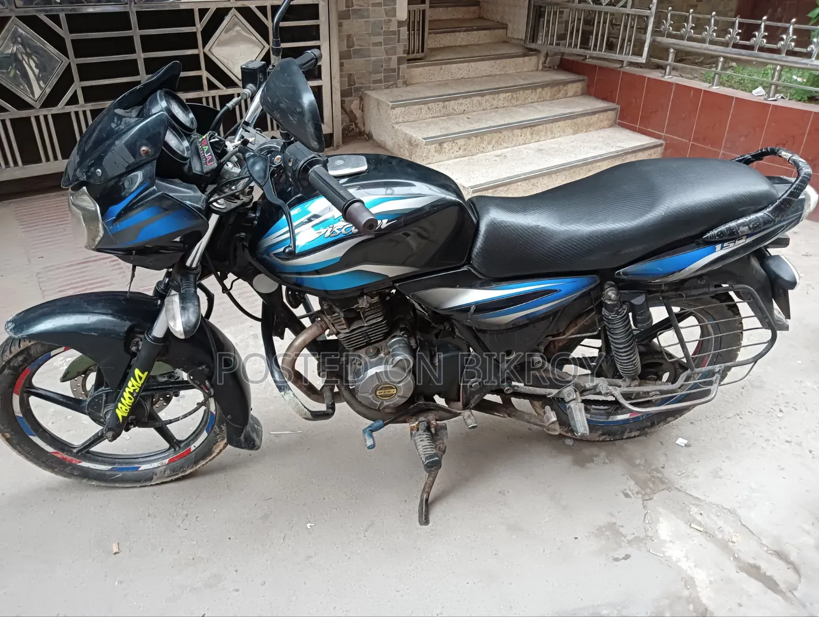বাজাজ পালসার ১৫০ ২০১৭ ব্লু
