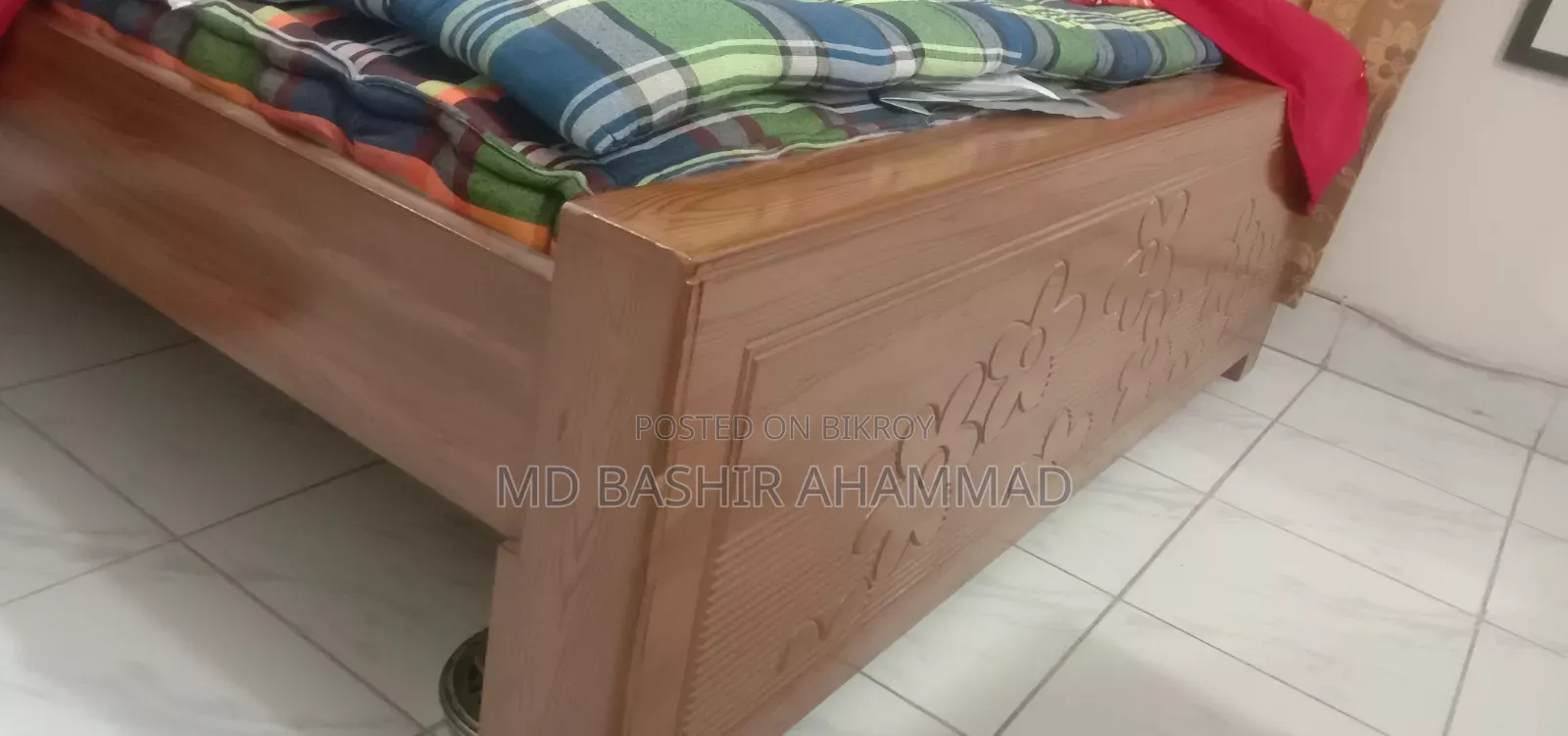 খাট বিক্রয় হবে জাজিম তোষক সহ