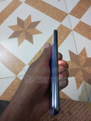 Vivo V21e 128 GB Purple