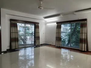 গুলশানে ৪ বেডরুমের অ্যাপার্টমেন্ট ভাড়ার জন্য